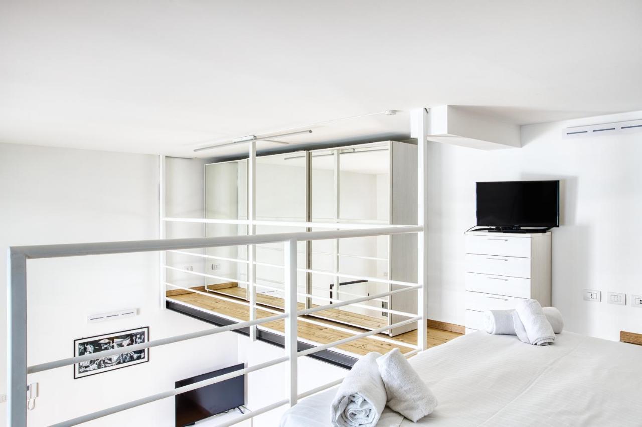 Apartamento Joivy Charismatic 1-Bed Flat With Parking Milán Exterior foto