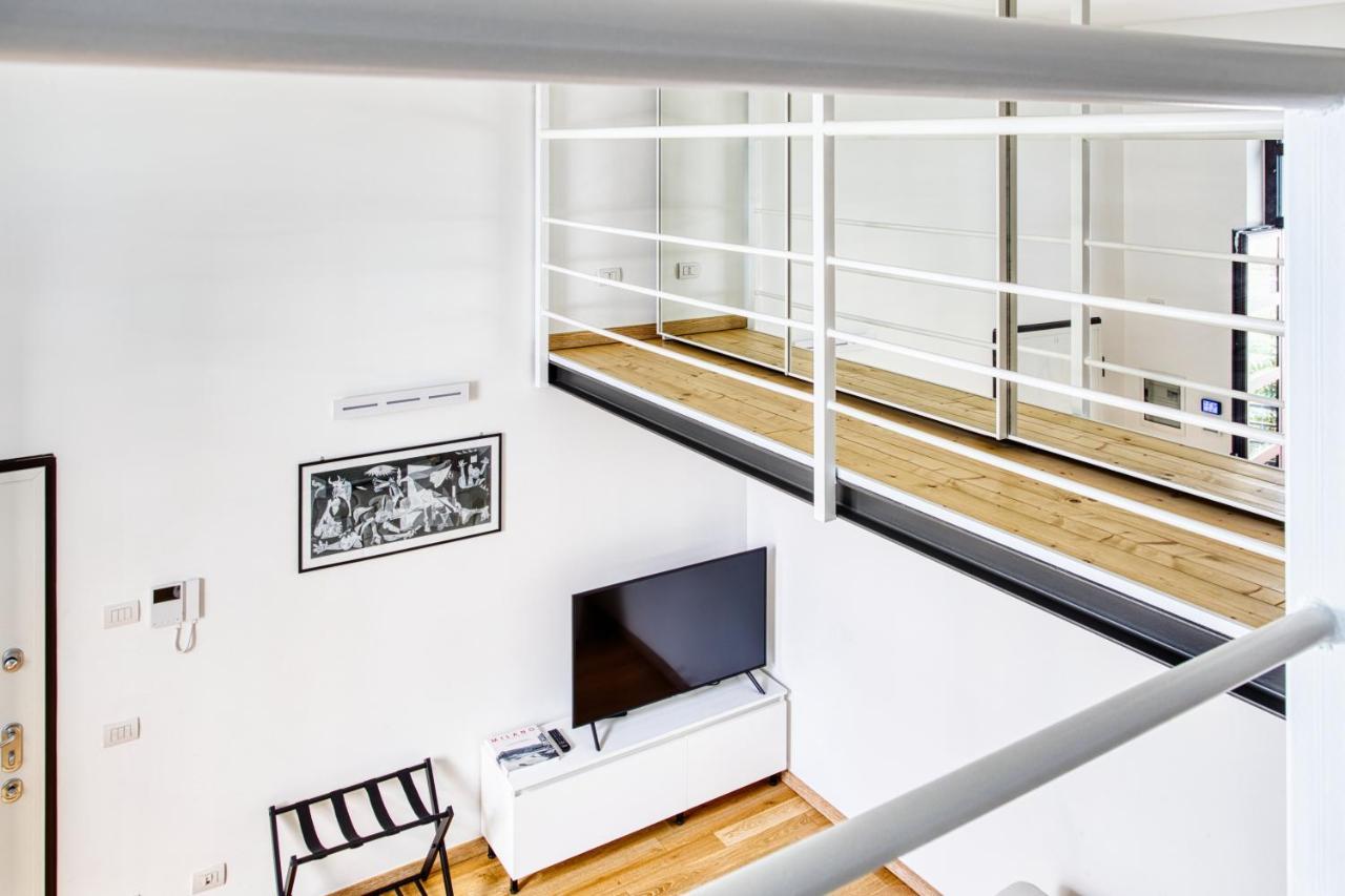 Apartamento Joivy Charismatic 1-Bed Flat With Parking Milán Exterior foto